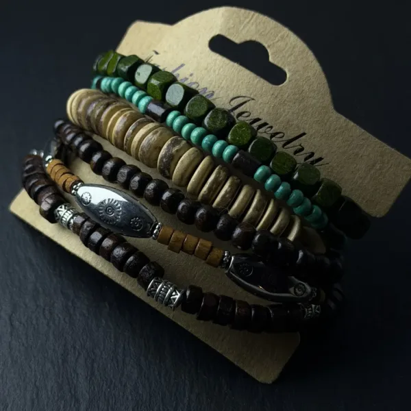 Vintage | Wood bracelet | Forest-inspired layered shadow