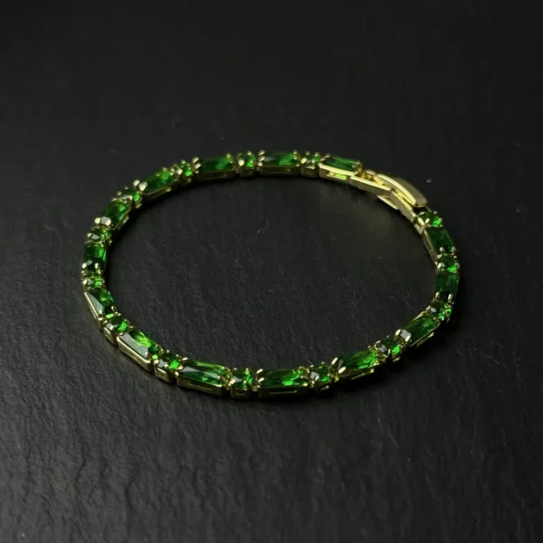 Vintage | Viridis Bracelet | Emerald-Hued Ring · Violet Diamond & Silver Band